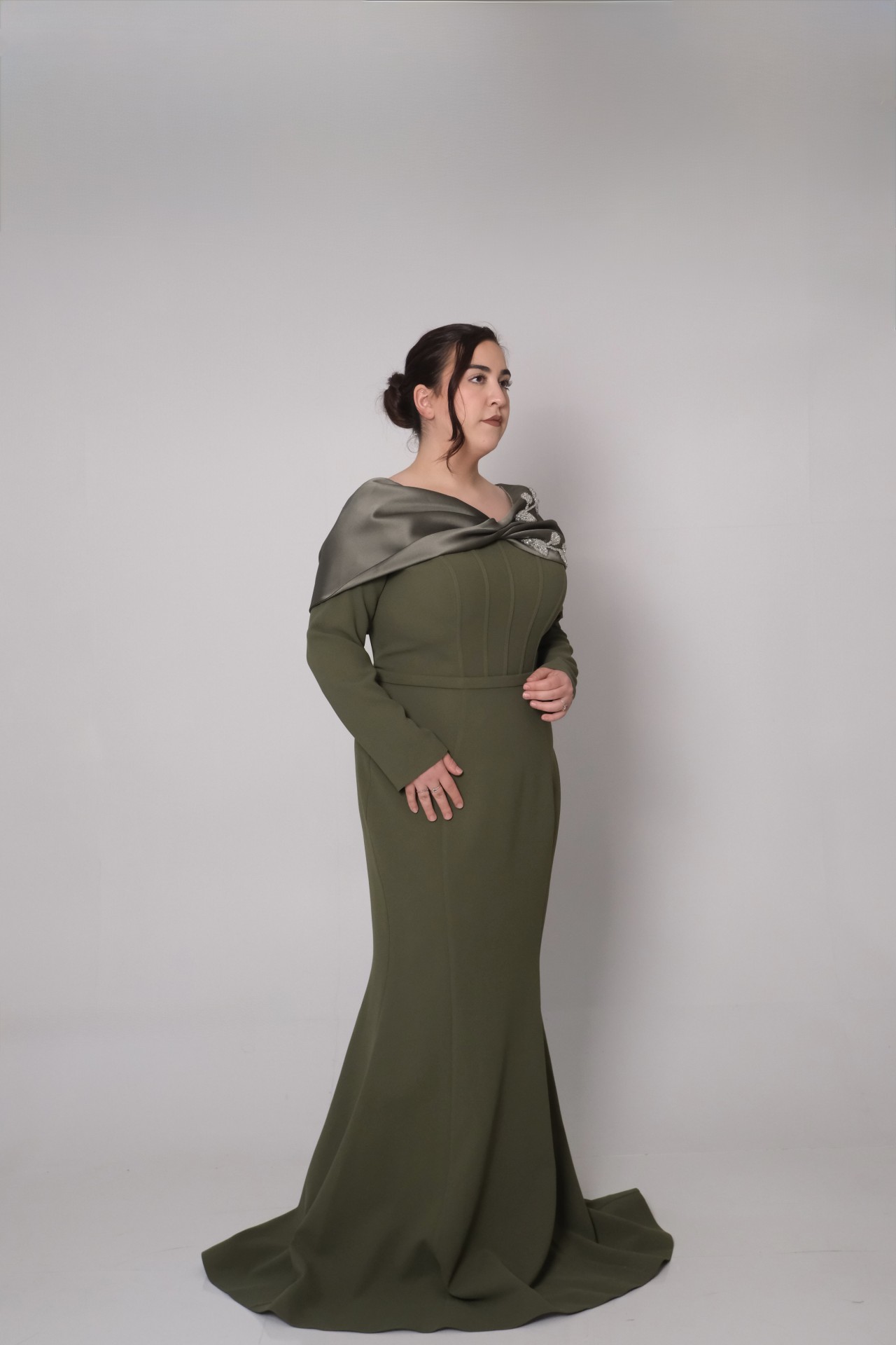 Celestia olive green side